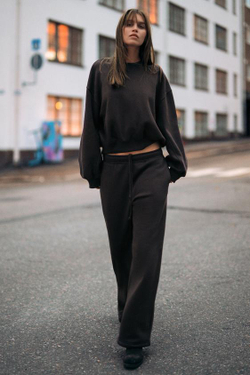 ZARA БАЗОВЫЕ ПРЯМЫЕ БРЮКИ ИЗ МЯГКОЙ ТКАНИ, КОРИЧНЕВЫЙ