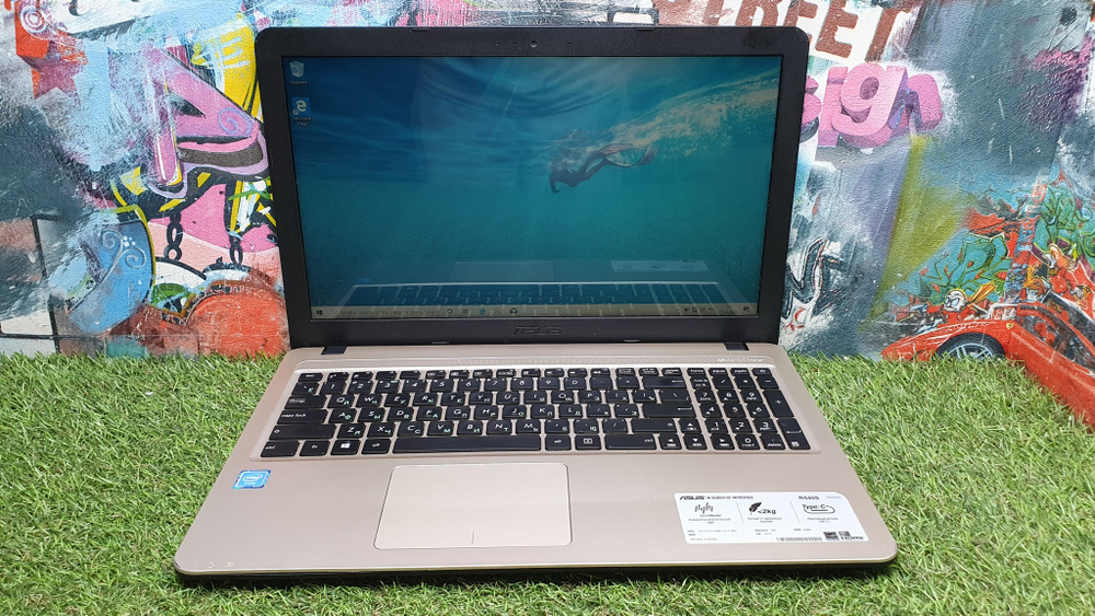 Ноутбук ASUS Celeron/2Gb