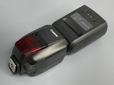 Canon Speedlite 600EX