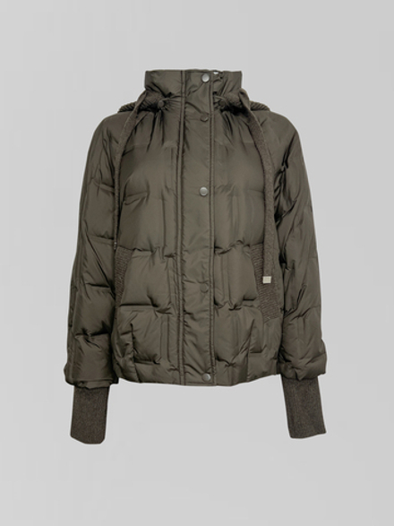 Куртка 6567 с трикотажным капюшоном и трикотажными вставками на карманах