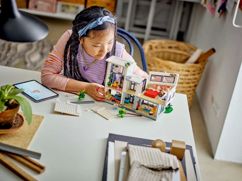 Конструктор LEGO Creator 3in1 31153 Современный дом