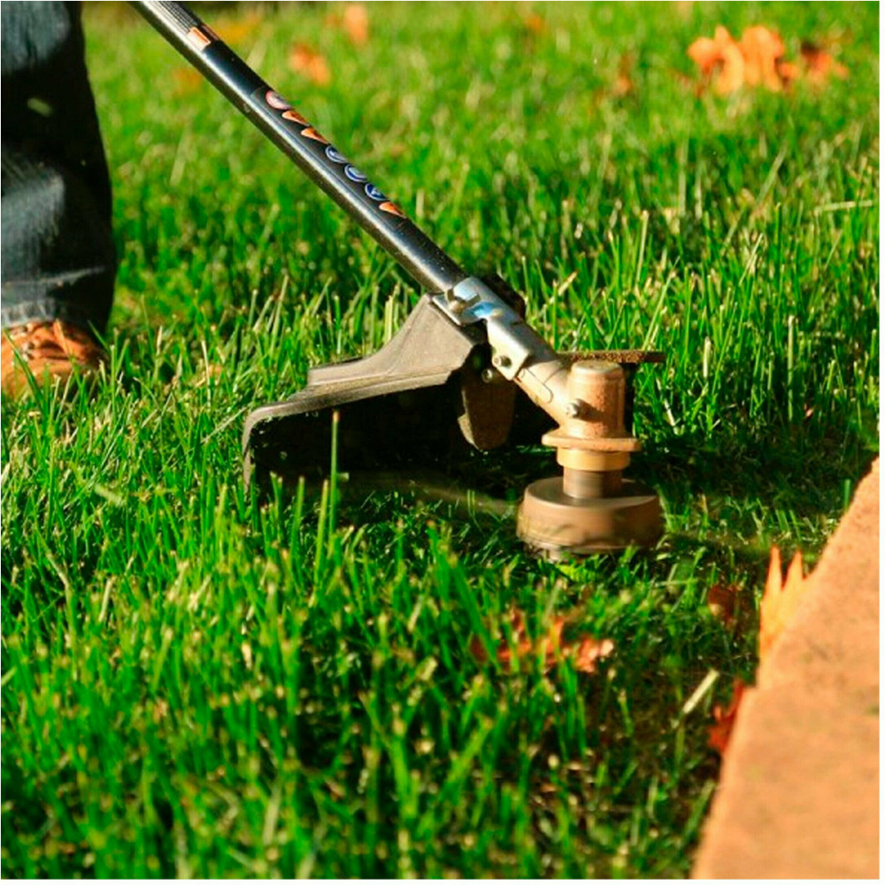 Триммер струнный аккумуляторный GREENWORKS GD40BC, 40В,35см, б/щ, с ножом, с 1АКБ 4Ач и ЗУ  (1301507UB)