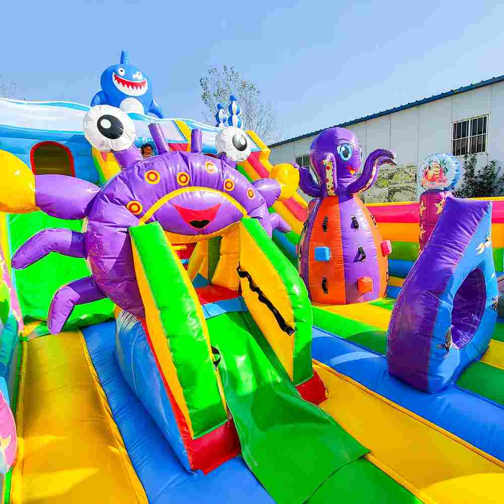 Коммерческий надувной батут с горкой «В гостях у моря 2»  10*6*6,1 м.