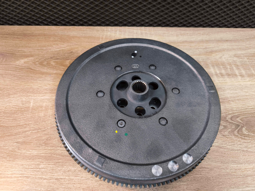 Маховик Luk (Германия) Audi A6 C6