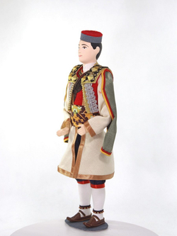 Кукла коллекционная в мужском костюме. Черногория. Южные славяне