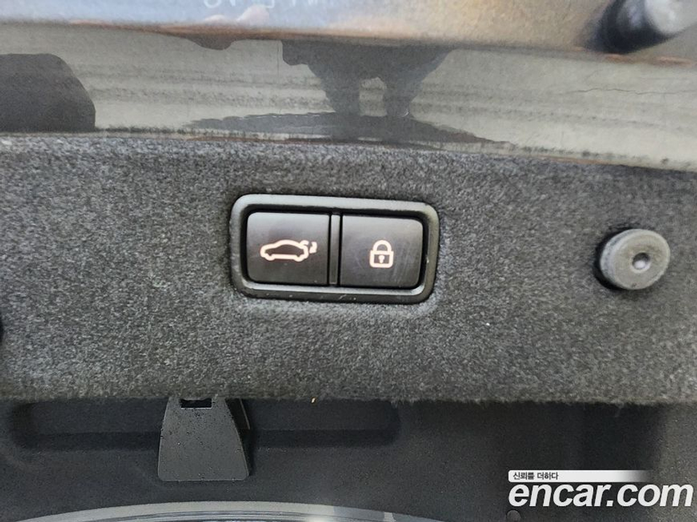 Genesis G70 2.0T (05.2020)