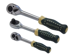 Трещотка реверсивная усиленная с резиновой ручкой 1/2''(72зуб.) RockForce##Rock FORCE RF-80242A