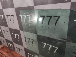 Стекло переднее правое двойное LR Discovery 5 L462 17-нв Б/У Оригинал LR082922