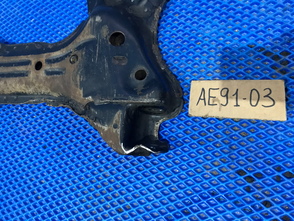 Балка передняя поперечная TOYOTA SPRINTER 1990