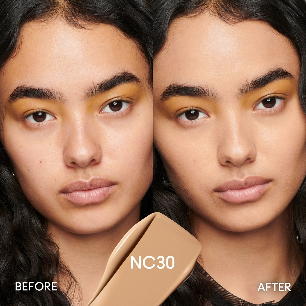 MAC Cosmetics Studio Fix Fluid SPF 15 24HR Matte Foundation + Oil Control - Матирующая тональная основа SPF 15, 30 ml