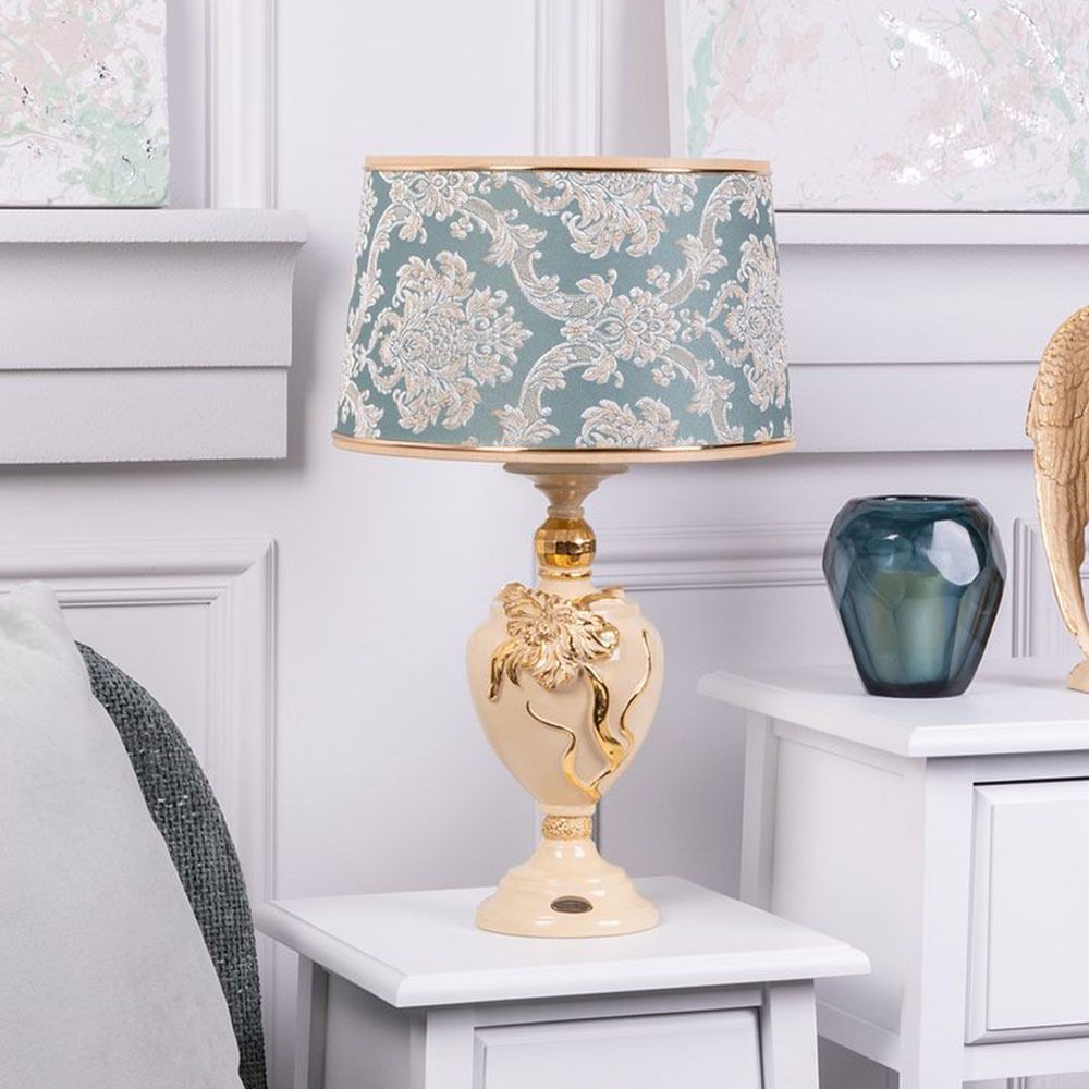 Настольная лампа Флер де Лис Айври с абажуром Тюссо Vatican (Ватикан) Аквамарин