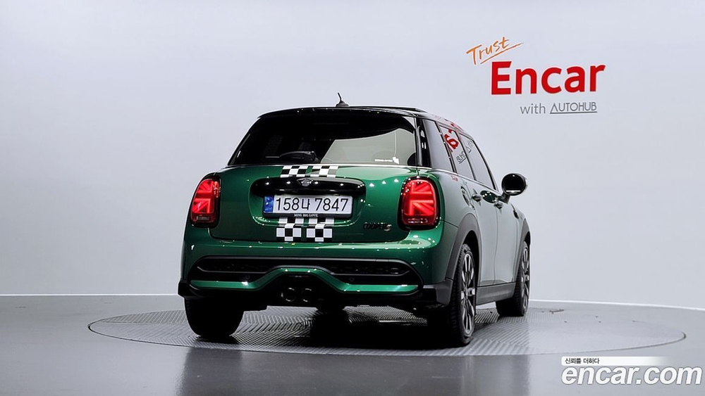Mini Cooper S 5 даерей Classic (04.2023)