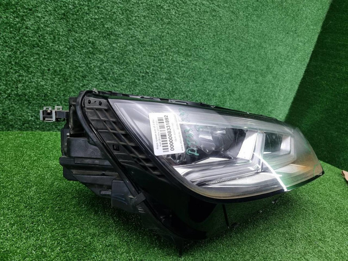 Фара правая Audi Q5 2 80A (2017-2020) LED