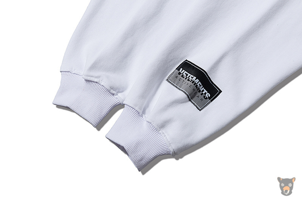Vetements crewneck new arrivals