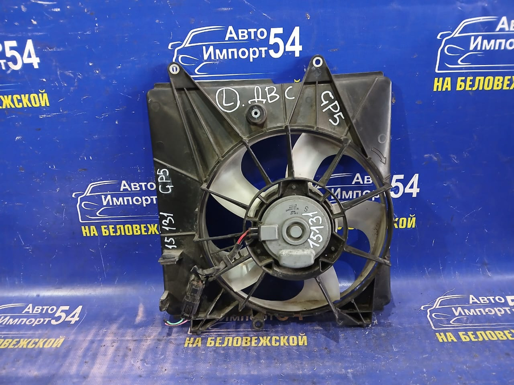 Диффузор радиатора двигателя Honda FIT 2013-2020