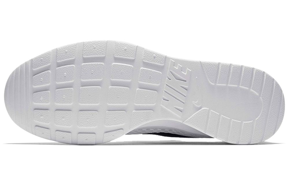 Кроссовки Nike Tanjun