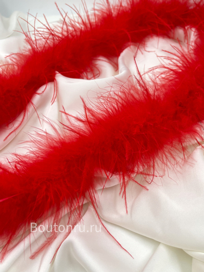 Боа страус 1 нить красное