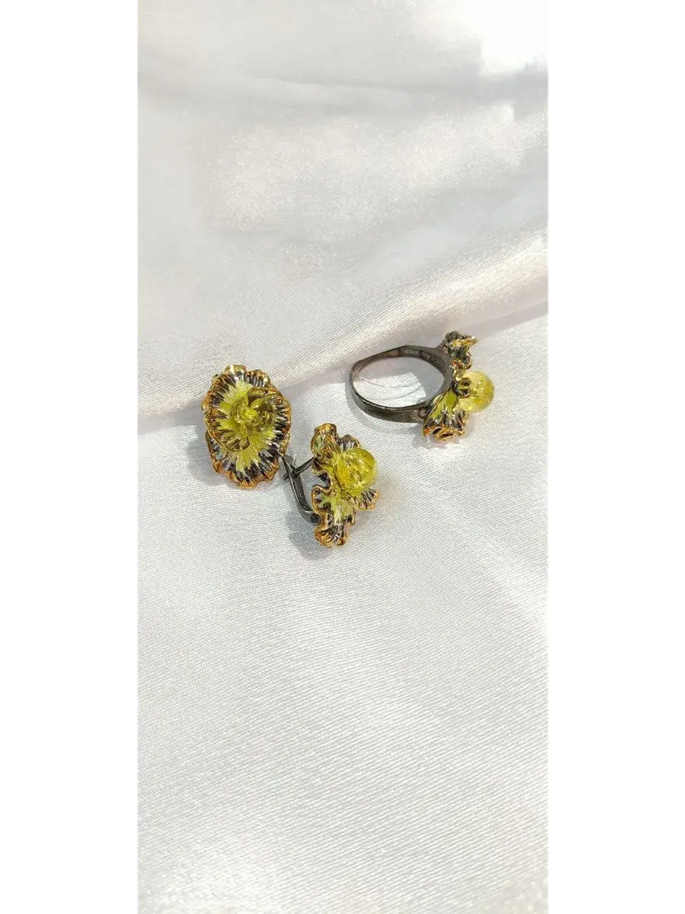 Серьги серебро зеленый янтарь