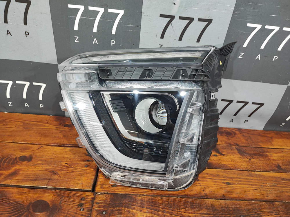 Фара левая галоген Hyundai Creta 2 (SU2) 21-нв Б/У Оригинал 92101BW010