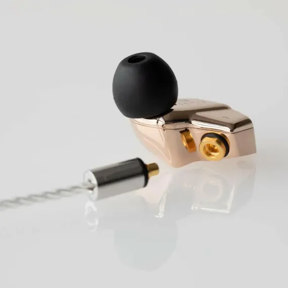 Final Audio B1 Rose Gold
