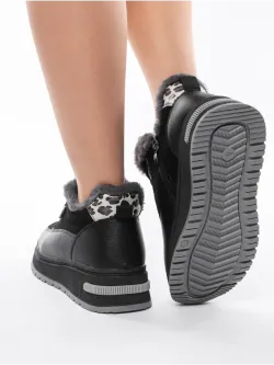 Кроссовки зимние