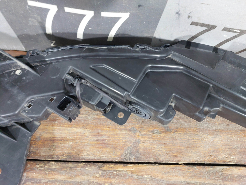 Указатель поворота левый Omoda C5 22-нв Б/У Оригинал 605000813AA