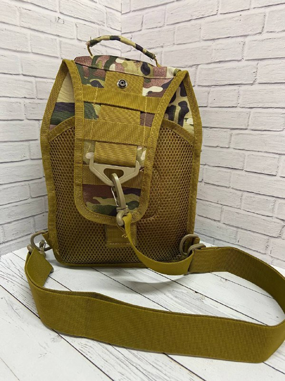 Тактическая универсальная сумка 8-9л / мультикам