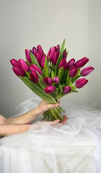 Охапка из 25 тюльпанов