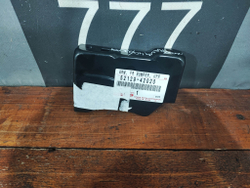 Кронштейн передней панели RAV4 IV (XA40) Новый Оригинал 5212942020