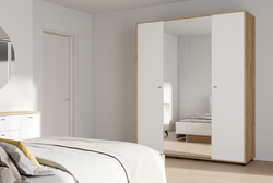 Шкаф четырехстворчатый Милан