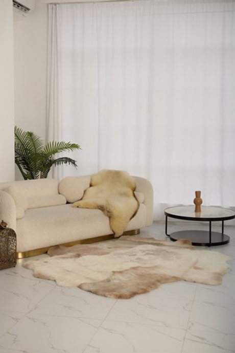 Ковер Мосси из шести светлых шкур