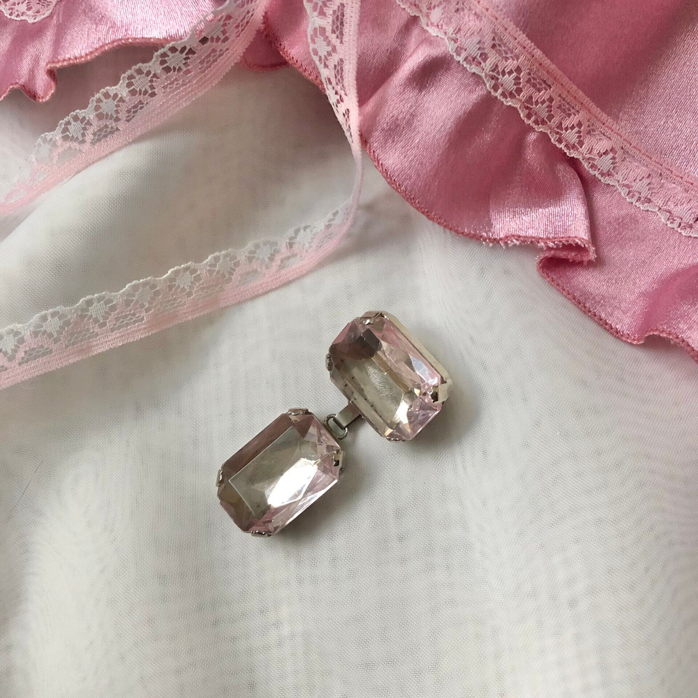 Брошь винтаж багет два бледно-розовых кристаллов, Италия