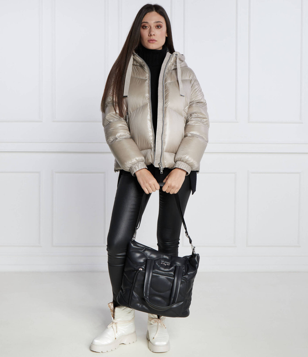 Пуховая куртка Aliquippa Woolrich - бежевый(CFWWOU0927FRUT3085)