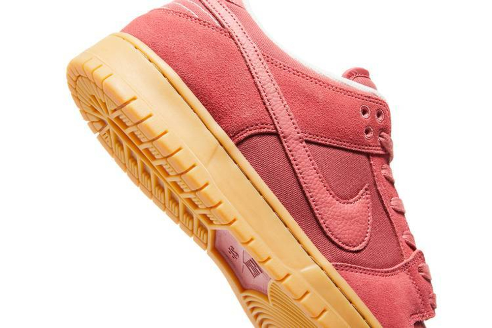 Кроссовки Nike Dunk Sb "Red Gum"