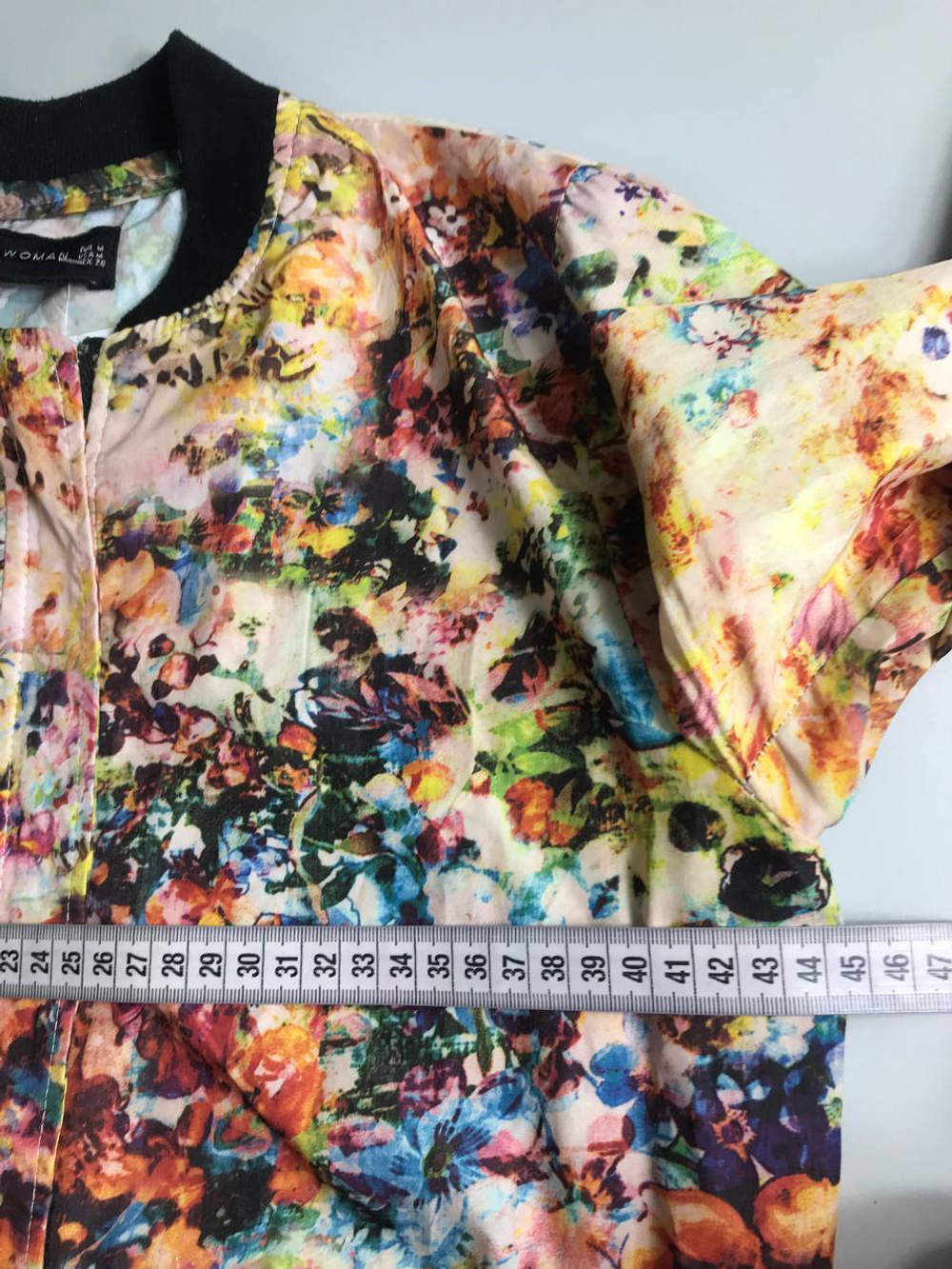 Бомбер Zara тонкий, маркировка М, визуально на 46 размер