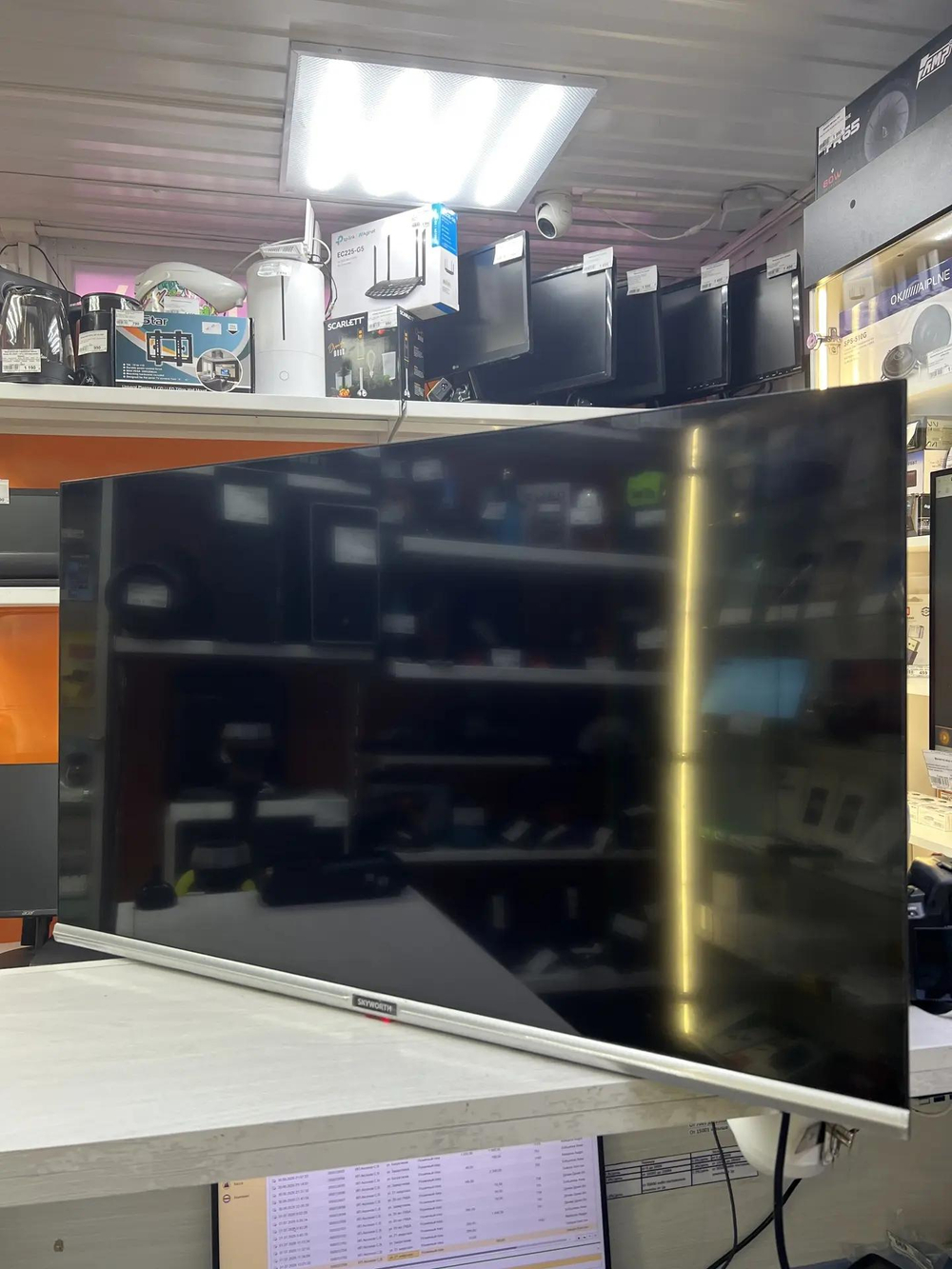 Телевизор SKYWORTH 32STE6600