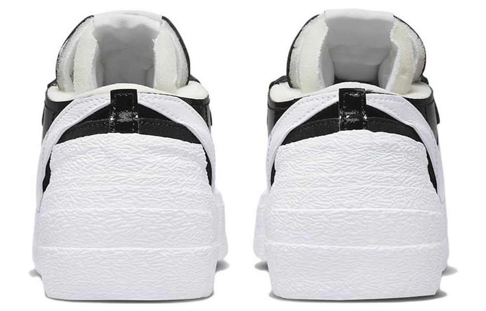 Кроссовки Sacai X Nike Blazer Low Black Patent Leather