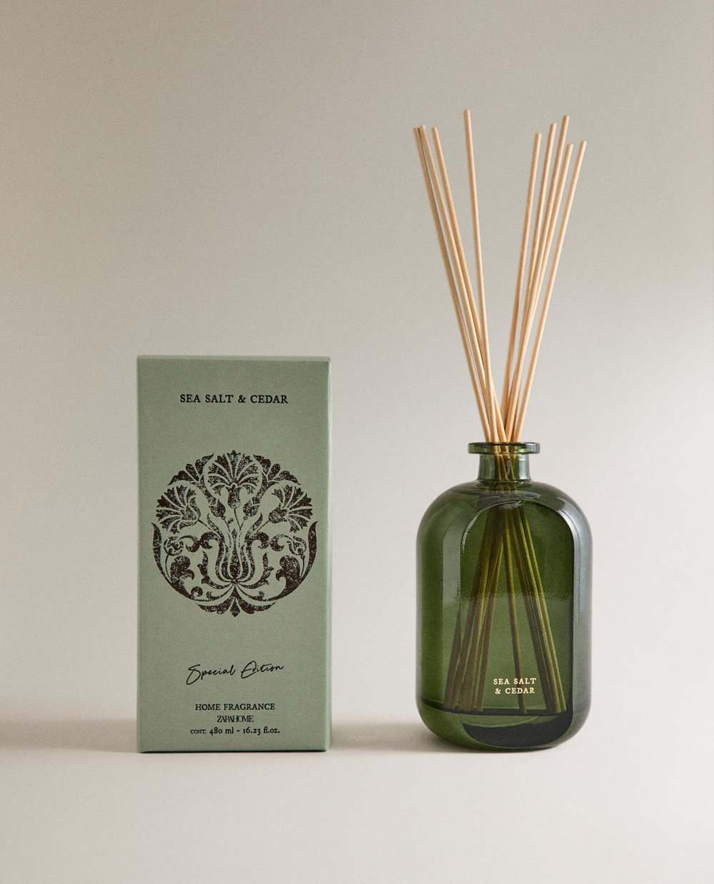 Zara Home Аромадиффузор Sea Salt & Cedar 480 мл, тростниковые палочки микадо, аромат древесный, Коричневый