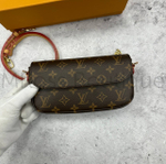 Кошелек клатч на цепочке Ivy Louis Vuitton