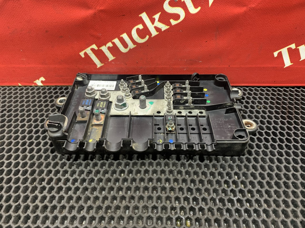 Блок силовых предохранителей 2017 г.