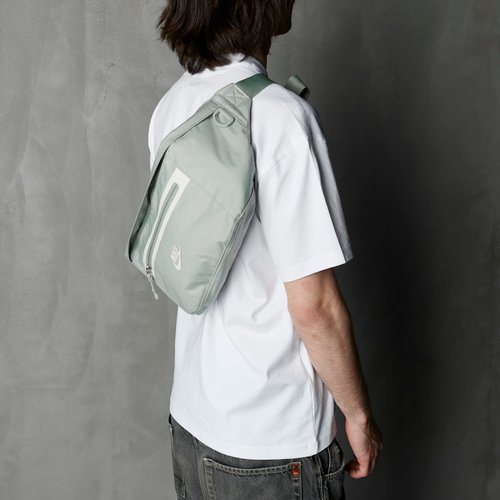 Сумка Nike Elemental Premium Fanny Pack артикул:DN2556-370 - купить в магазине Дайс