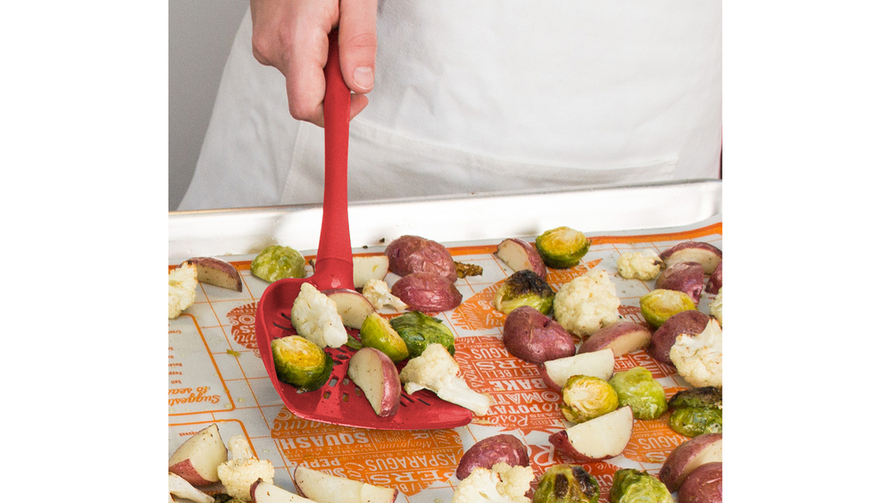 Лопатка для овощей 34см Tovolo красная