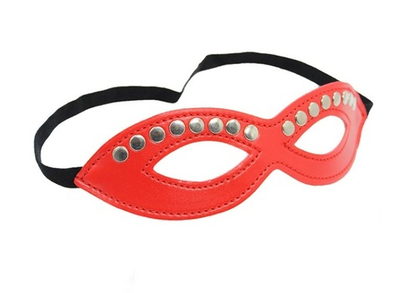 Маска открытая с клепками красная