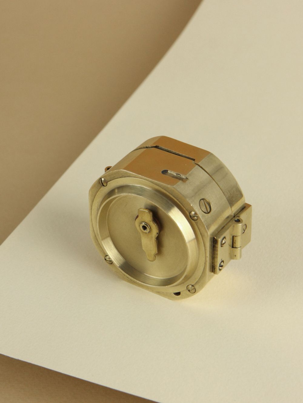 Nautical Морской компас Brunton в деревянном футляре Лого: Made for Royal Navy