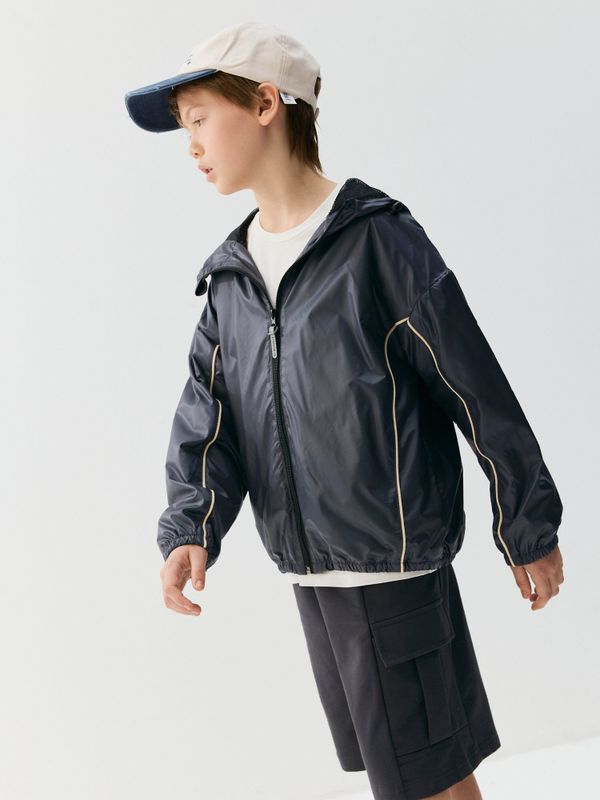 Ветровка на сетчатой подкладке 