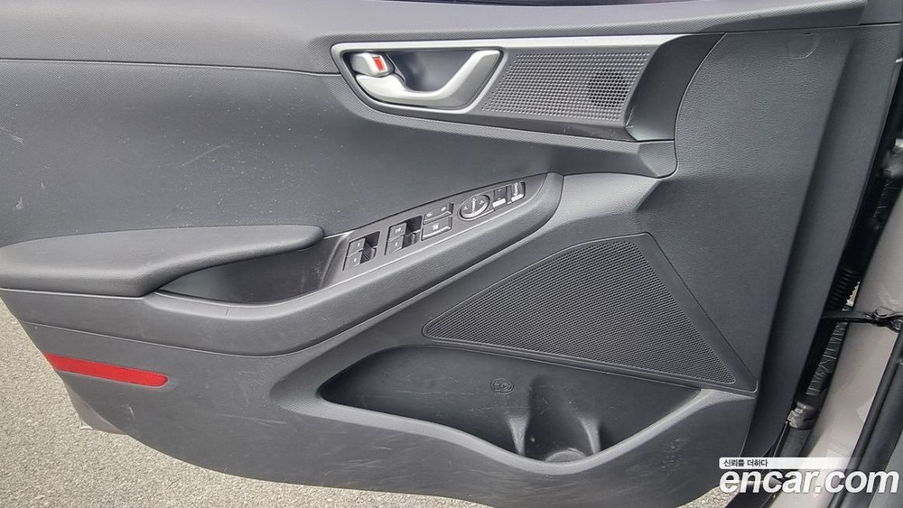Hyundai The New Ionic Hybrid 1.6 HEV (09.2019)