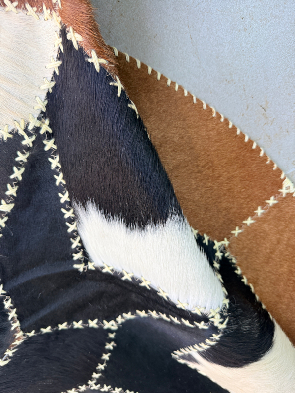 Ковер круглый натуральный на пол / Телячья шкура / 140см