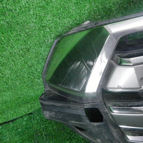 Решетка радиатора Toyota Land Cruiser 200 (2015-2021)