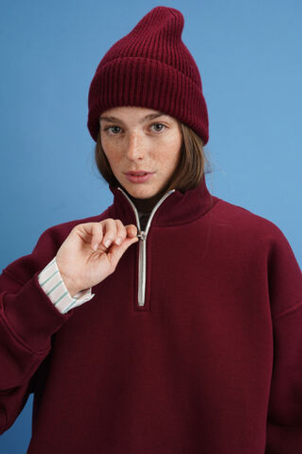 Шапка из кашемира с мериносом цвета бордо