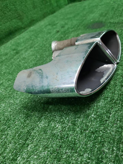 Насадка глушителя правая Bentley Bentayga (20-нв)